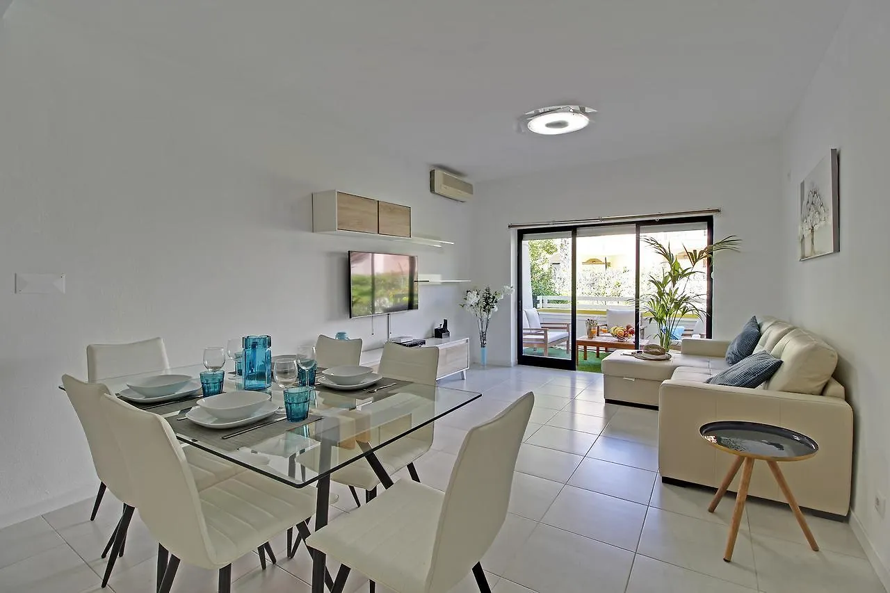 Nautilus Sun Apartment